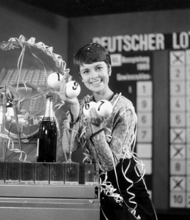 Foto zu 70 Jahre LOTTO 6aus49: Geschichten, Rekorde und ein Elefant als Glücksbringer