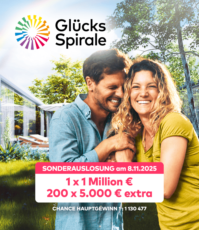 Lächelndes Paar vor modernem Haus, daneben GlücksSpirale-Logo mit Hinweis auf die Sonderauslosung am 8.11.2025: 1× 1 Million € und 200× 5.000 € zusätzlich zu gewinnen.