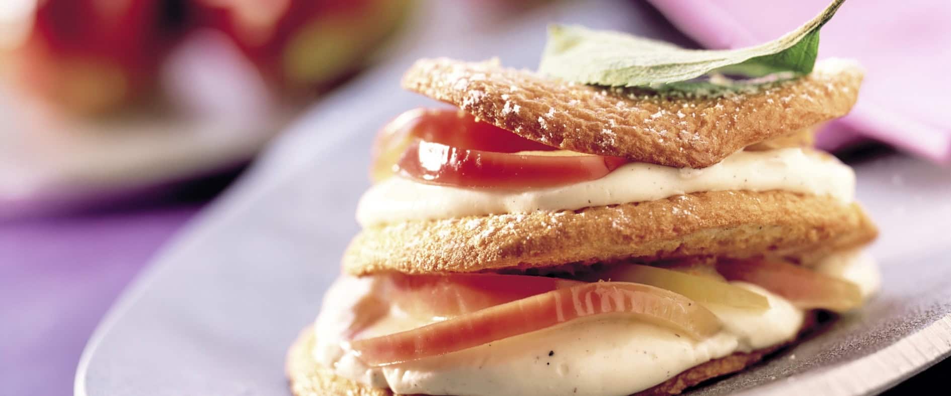 Foto zu Apfel-Biskuit-Türmchen