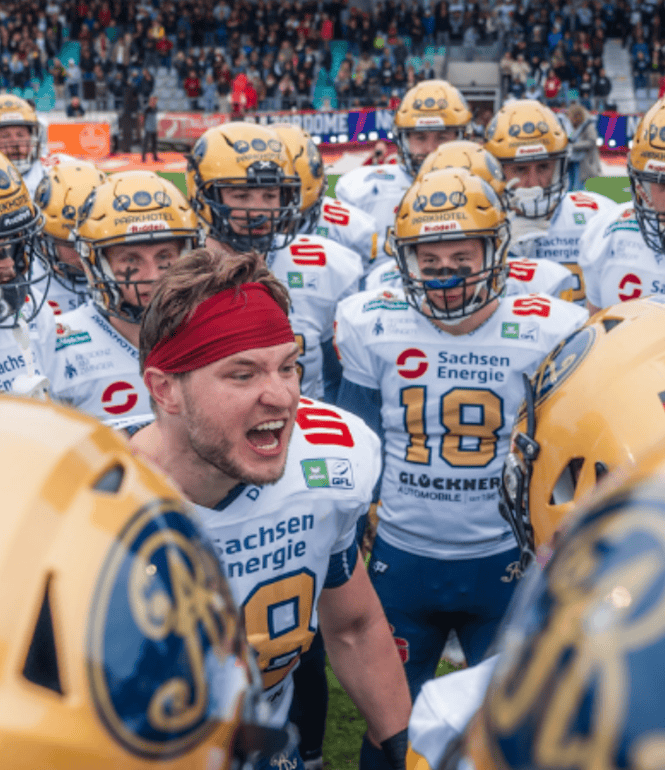 Dresden Monarchs vor dem GFL Bowl im Teamkreis