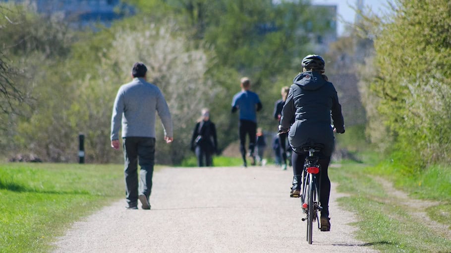 Betrunkener Radfahrer bei Sturz verletzt