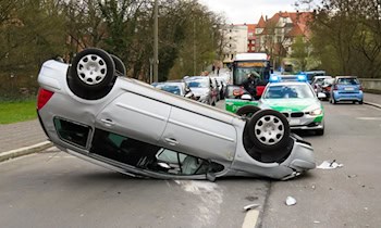 Verkehrsunfall auf der Coventrystraße: VW Golf und Kia Rio kollidieren