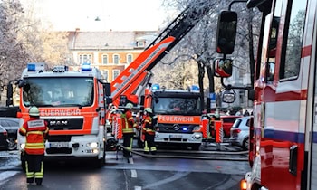 Brand einer Mülltonne in Mehrfamilienhaus