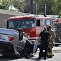 Schwerer Verkehrsunfall zwischen Mopedauto und Pkw