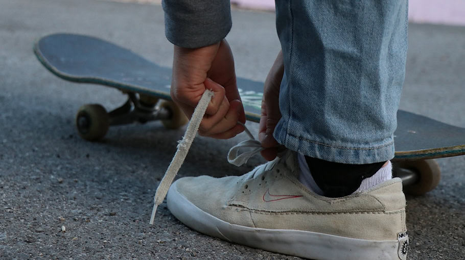 Verkehrskontrolle bei motorisiertem Skateboardfahrer