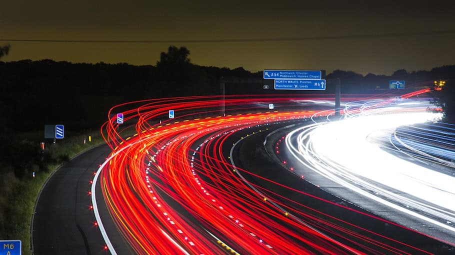 Einhaltung der Geschwindigkeit auf der A4 überprüfen