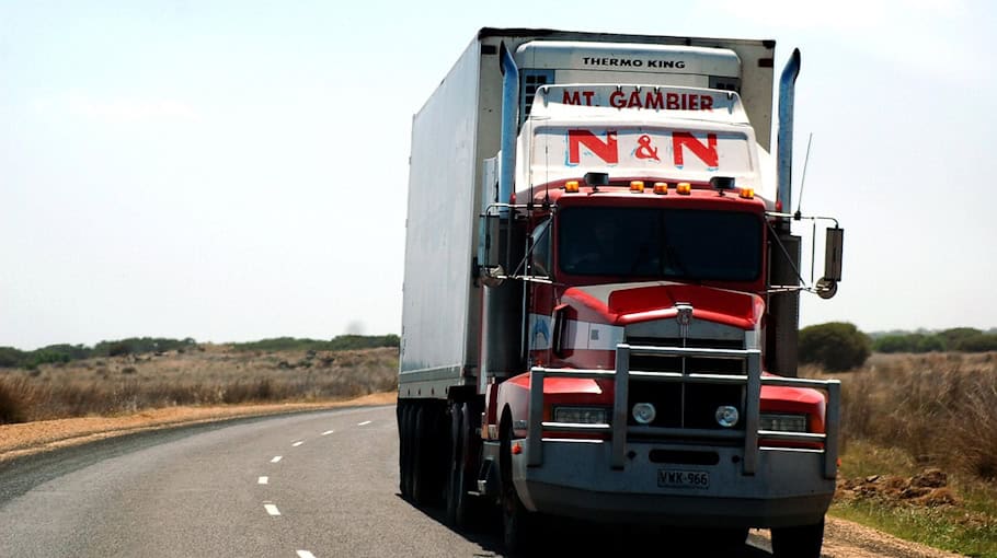 Sonntagsfahrverbot für Lkw wird erneut missachtet