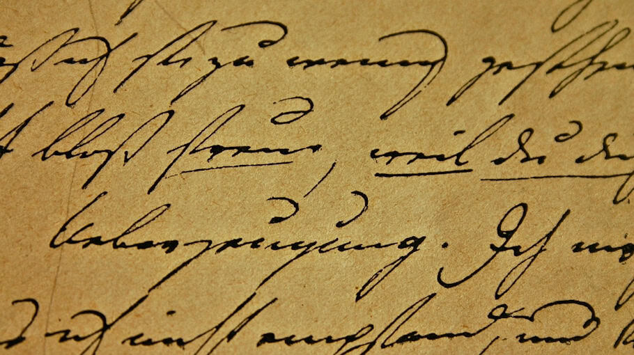 Schriftzug in Parkstraße führt zu Polizeieinsatz