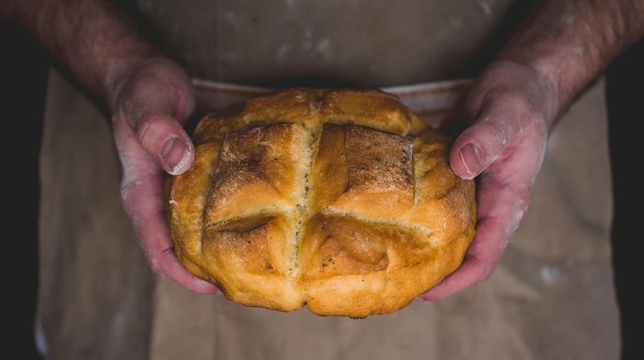 Unbekannte Täter stehlen Bargeld in Bäckereifilialen