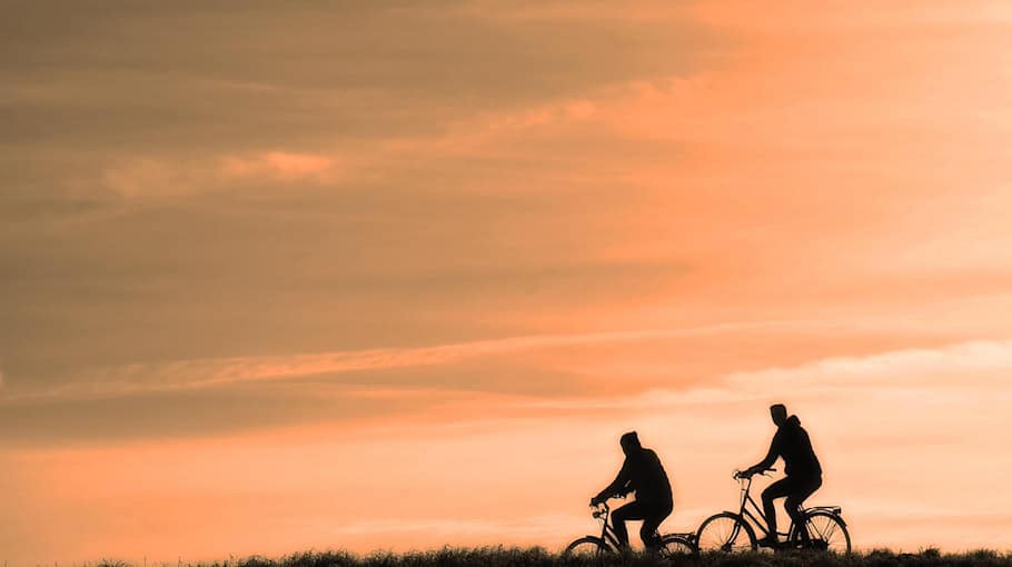 Bürgerpolizistinnen machen Kinder fit fürs Radfahren