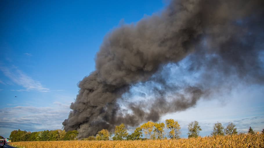 Brand eines Kleidercontainers in Chemnitz