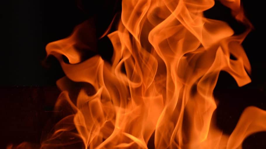 Brand in Wohnung eines Mehrfamilienhauses