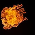 Brand im Dachgeschoss eines Mehrfamilienhauses