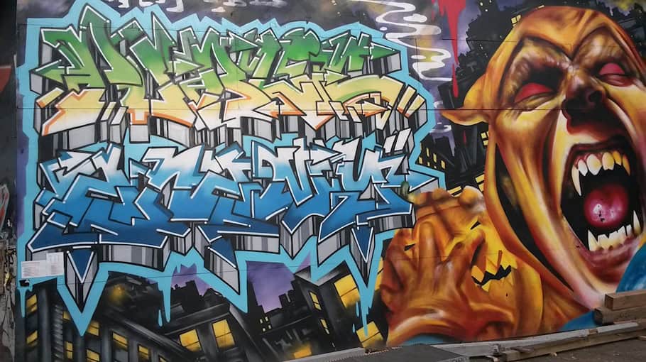 Vandalismus an Metalltor in Sohland