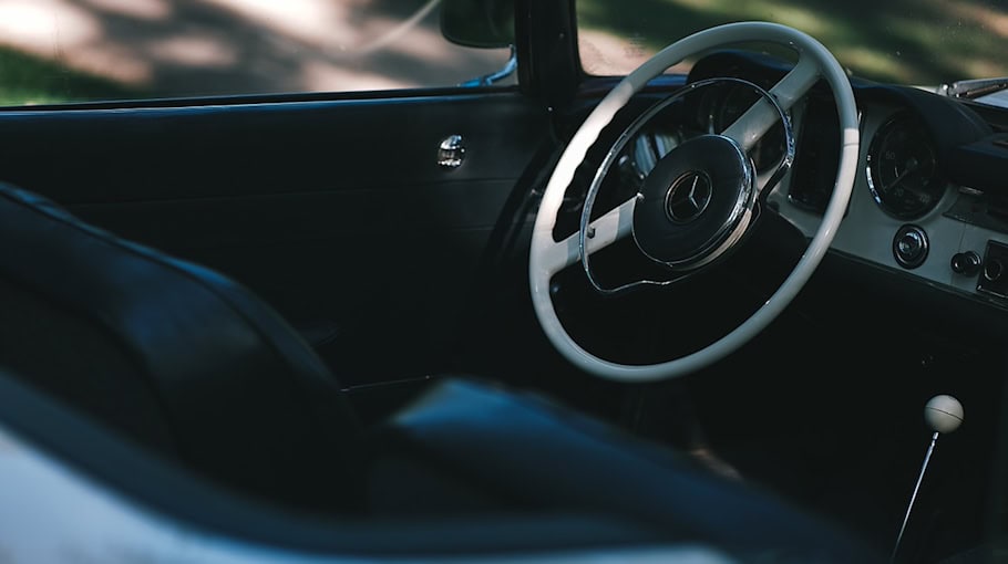 Vandalismus an Mercedes EQA auf Alleestraße