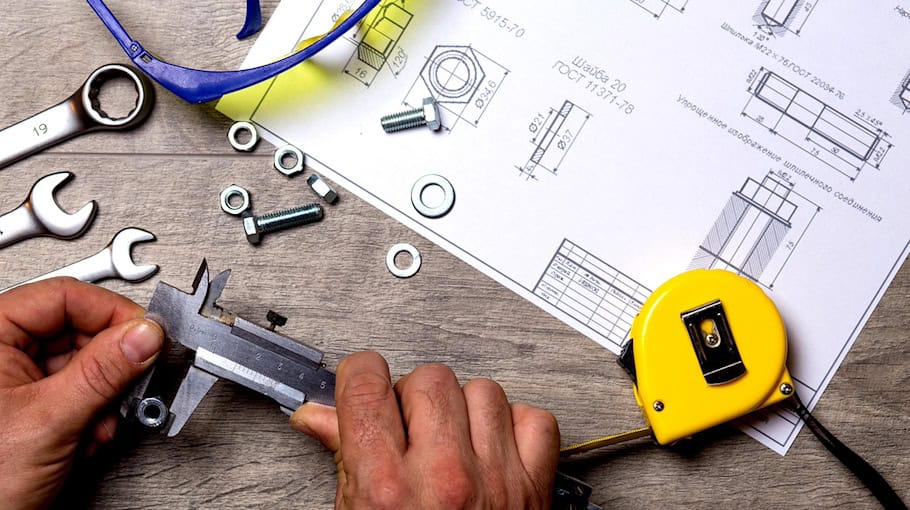Hochwertiges Werkzeug aus Firma entwendet