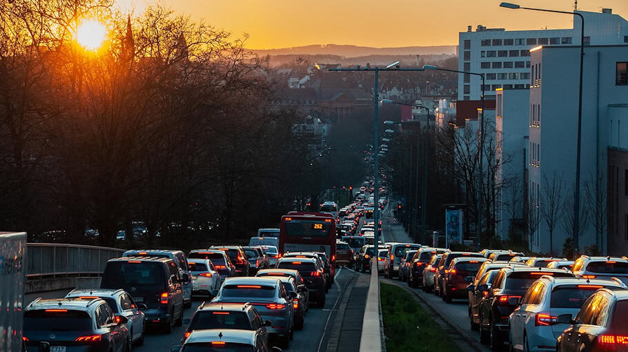 Verkehrskontrolle auf Autobahn 4: Hohe Geschwindigkeitsübertretungen