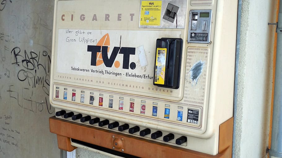 Pyrotechnischer Angriff auf Zigarettenautomat in Threna