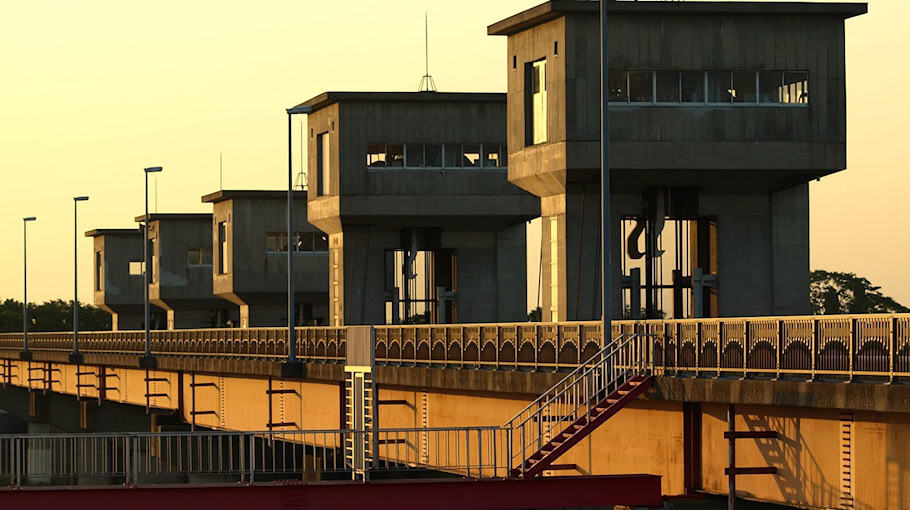 Unbekannter Einbruch in einen Baucontainer