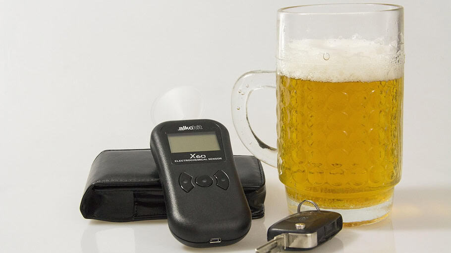 Polizei stoppt alkoholisierten Autofahrer auf der B156