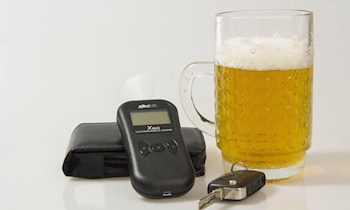 Polizei stoppt alkoholisierten Autofahrer auf der B156