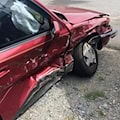 Schwerer Verkehrsunfall mit Fahrerflucht in Hauswalde