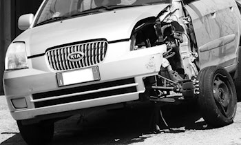 Leichter Verkehrsunfall in Bahnhofstraße Burgstraße