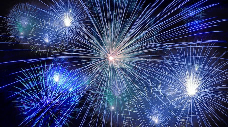 Pyrotechnik beschädigt Fahrausweisautomaten am S-Bahnhof Thekla