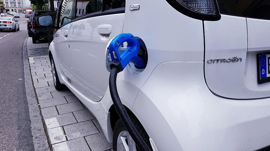 Diebstahl an E-Ladesäulen in Weigsdorf-Köblitz