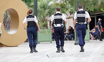 Polizeieinsatz am Wiener Platz wegen verbotener Parolen