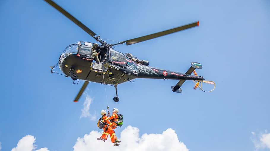 Feuer in der Gohrischheide beschäftigt Feuerwehr und Polizei