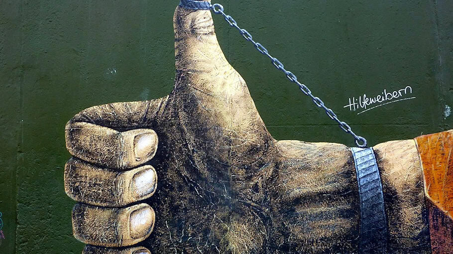 Graffiti-Schmierereien an Getränkemarkt in Zwickau