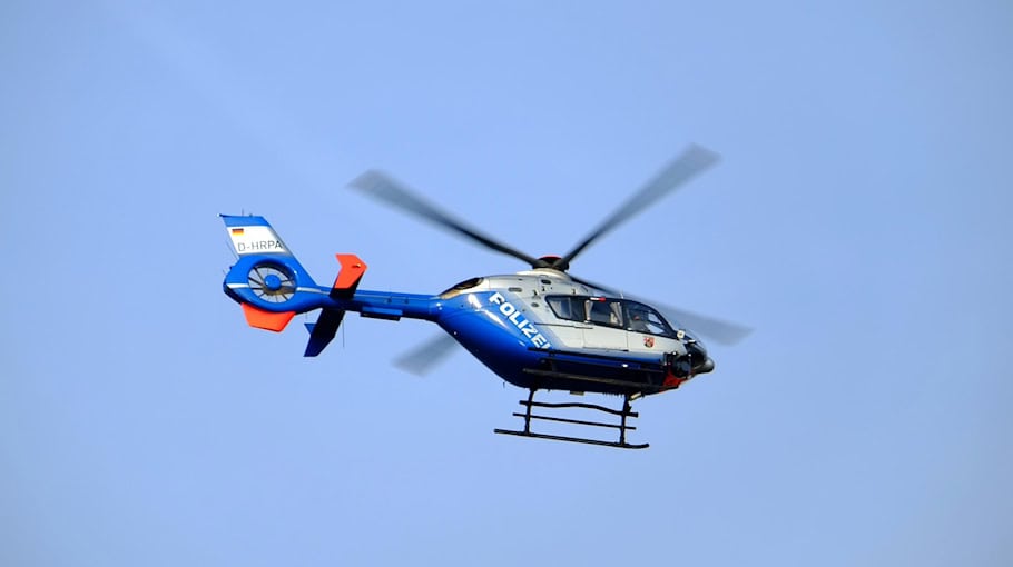 Polizei stellt Mann nach Sachbeschädigung an VW Polo