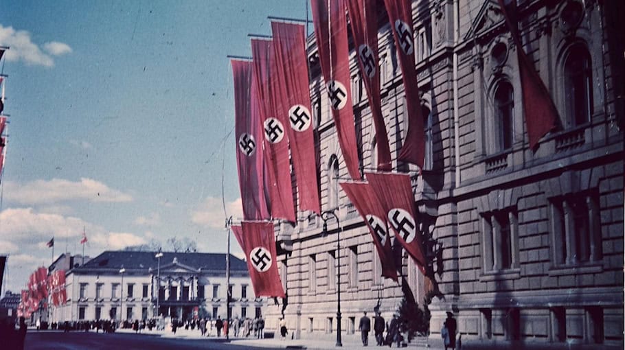 Schmiererei mit Hakenkreuz an SPD-Bürgerbüro in der Zenkergasse