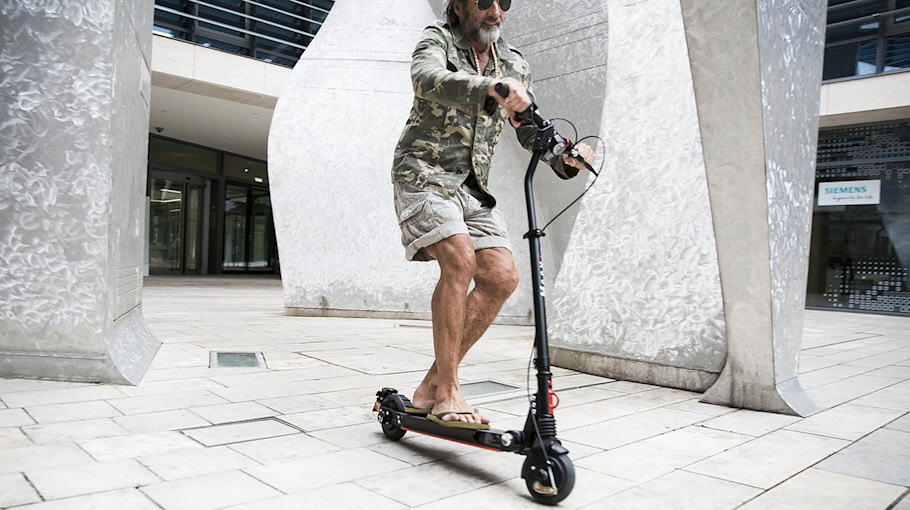 Polizei stoppt unversicherten E-Scooter in Lawalde