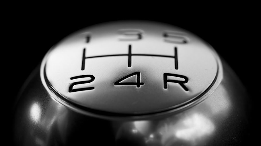 Fahrzeugteil verursacht Schäden an drei Pkw auf BAB 4 bei Ohorn
