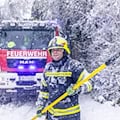 Großbrand in Hoyerswerda: Feuerwehr bekämpft nächtliches Feuer