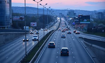 30 Fahrzeuge in Bautzen beschmiert