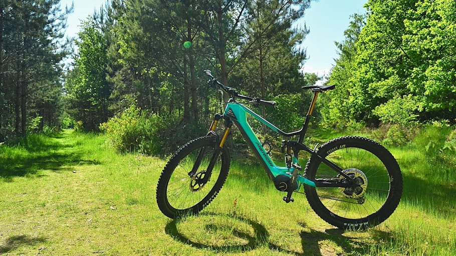 Pedelec-Sturz am Ostrauer Berg: 63-Jährige schwer verletzt