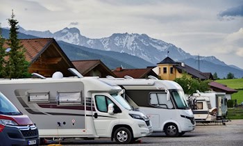 Unbekannte stehlen Oldtimer-Wohnmobil in Plauen