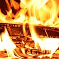 Brand beschädigt Hausfassaden in Freital-Pesterwitz