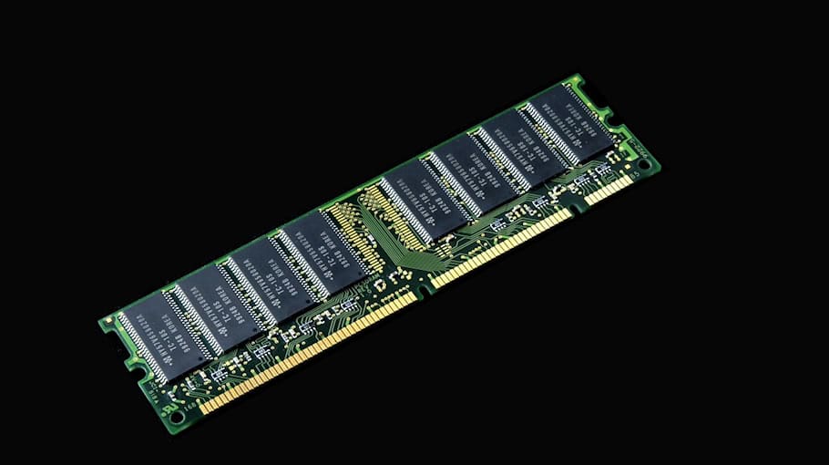 Laptopdiebstahl in Dresden-Strehlen