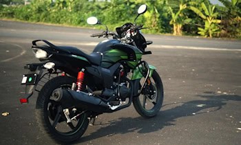 Mopedfahrer stürzt nach Flucht in Radebeul