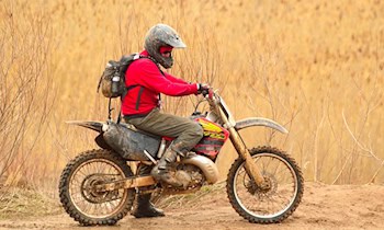 Motorradfahrer schwer verletzt in Dresden-Wilschdorf