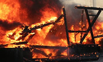 Feuer in Mehrfamilienhaus in Leipzig (Lößnig)