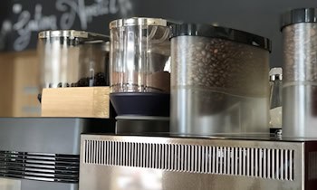 Einbruch am Rastplatz: Kaffeeautomaten gestohlen