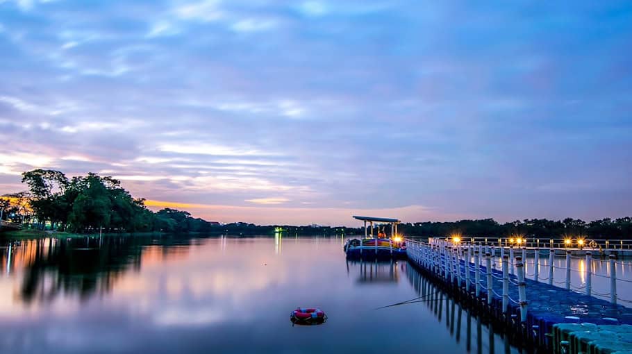Lkw beschädigt Brücke in Altenberg