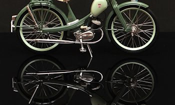 Zwei Mopedfahrerinnen stürzen in Rodewisch