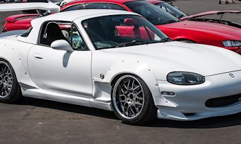 Raserfahrt auf der Heiterblickallee in Leipzig