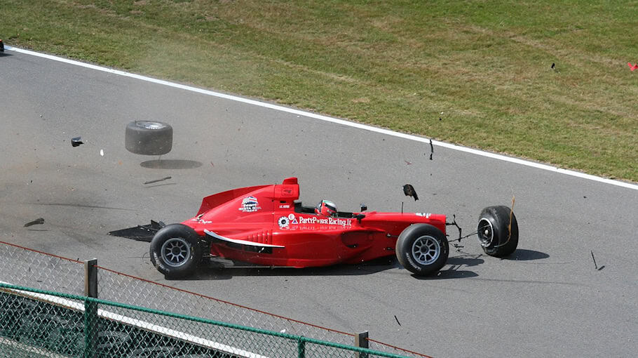 Fahrradfahrerin übersieht rote Ampel – Kollision in Bautzen